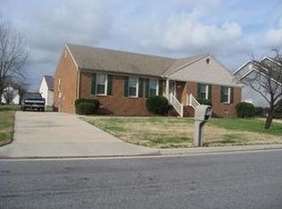 207 Pecan Tree Ter, Colonial Heights, VA 23834