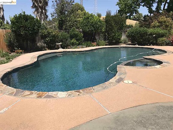 3rd image of 3308 Ashburton Dr
