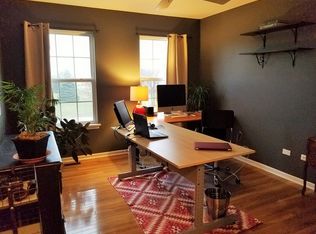 8779 Sonoma Trl, Spring Grove, IL 60081