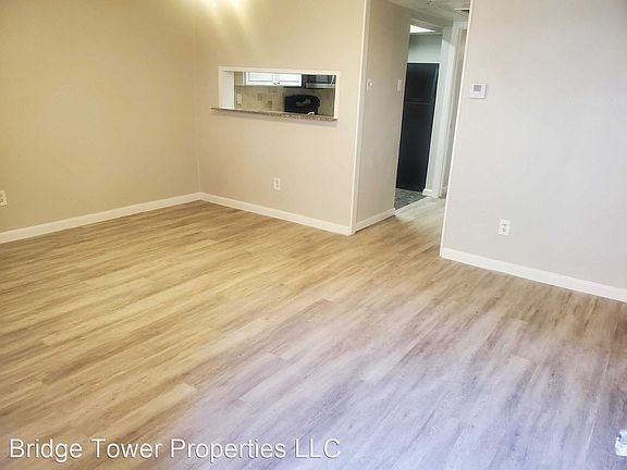 2nd image of 2910 Throckmorton St APT 108
