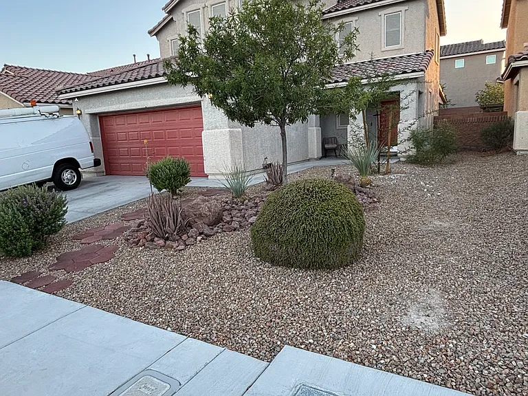 5613 Lookout Crest St — Photo 2