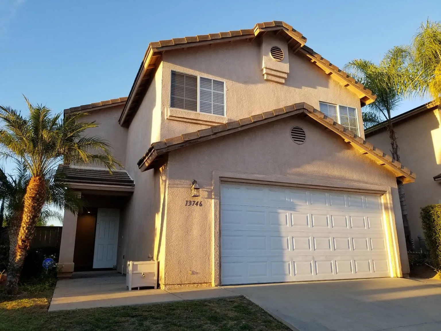13746 Gateway View Dr — Photo 2