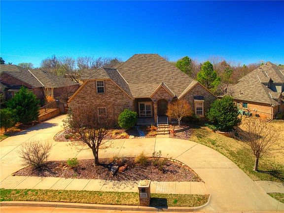 4th image of 2709 Amesbury Lake Dr