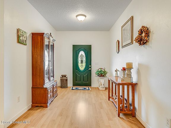 4th image of 1140 Turnbull Grove Rd