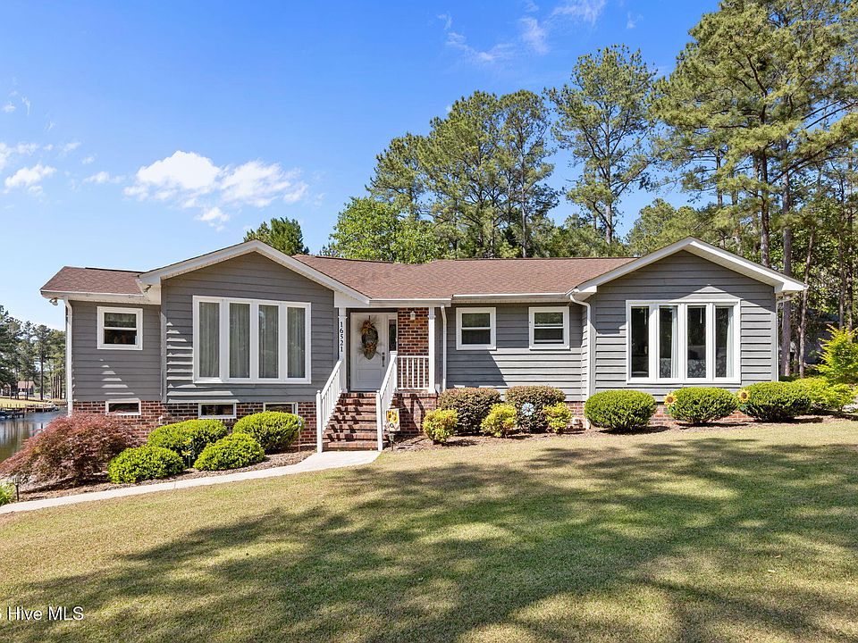 1st image of 16521 Lakeshore Drive