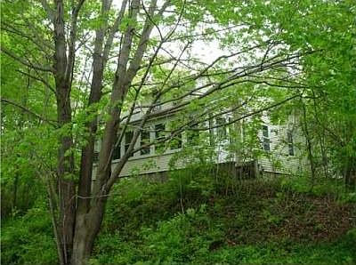2nd image of 31 Hathaway Ln