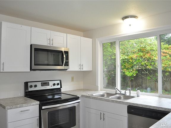 3rd image of 5118 84th Ave W