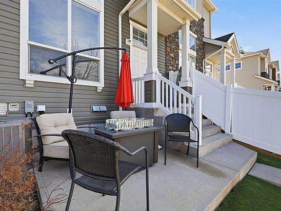 3rd image of 270 NW Elgin Way SE