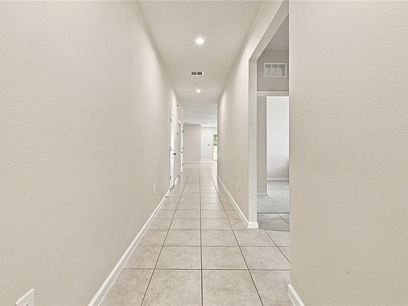 3rd image of 3754 ISLE ROYAL PLACE