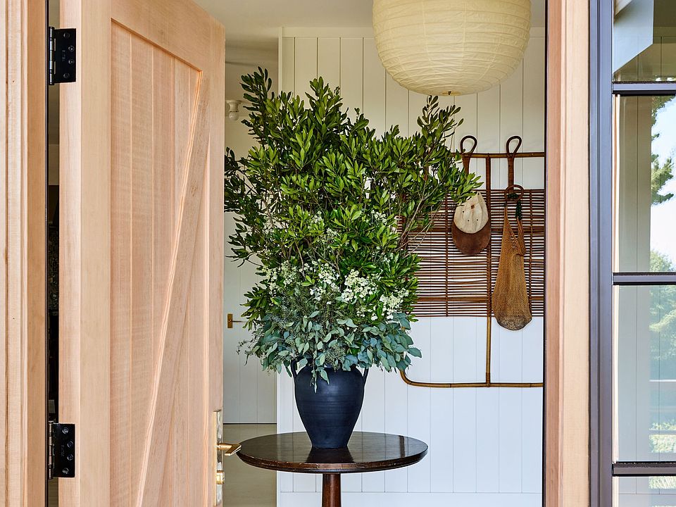 57 Seaview Ave, Montauk, NY 11954 MLS 368259 Zillow