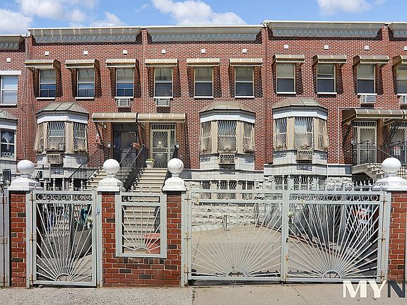 2nd image of 1471 Gates Ave