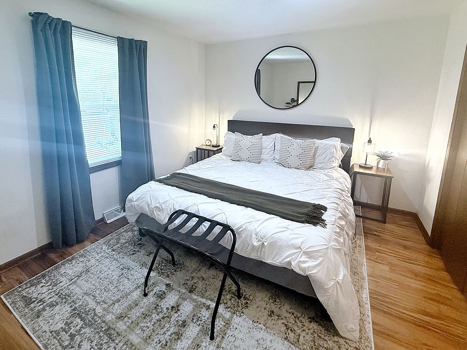 You will love all the ample storage space to store your belongings
