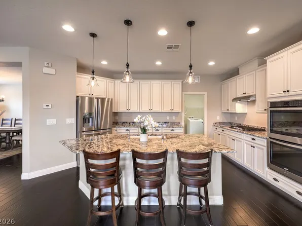 303 Rhiannon Ct, Las Vegas, NV 89183