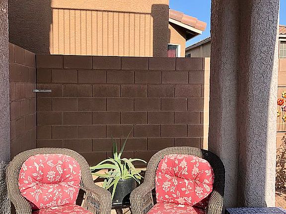 5th image of 688 Marlberry Pl