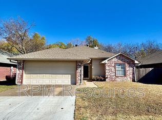 2129 Harbor Dr, Norman, OK 73071