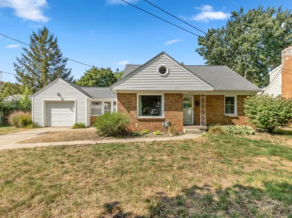 1617 Fremont Ave NW, Grand Rapids, MI 49504