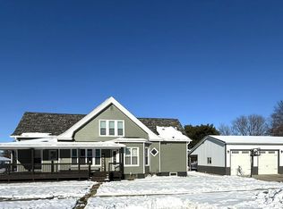 109 E West St, Oneida, IL 61467