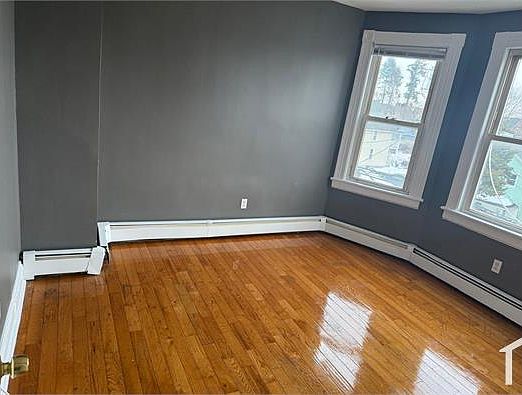 4th image of 1018 Hancock Ave #3R