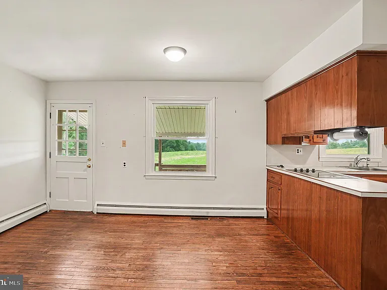 712 E Pine Ford Rd — Photo 12