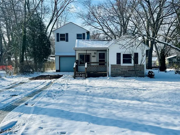 796 Rokeby Rd, Eastlake, OH 44095