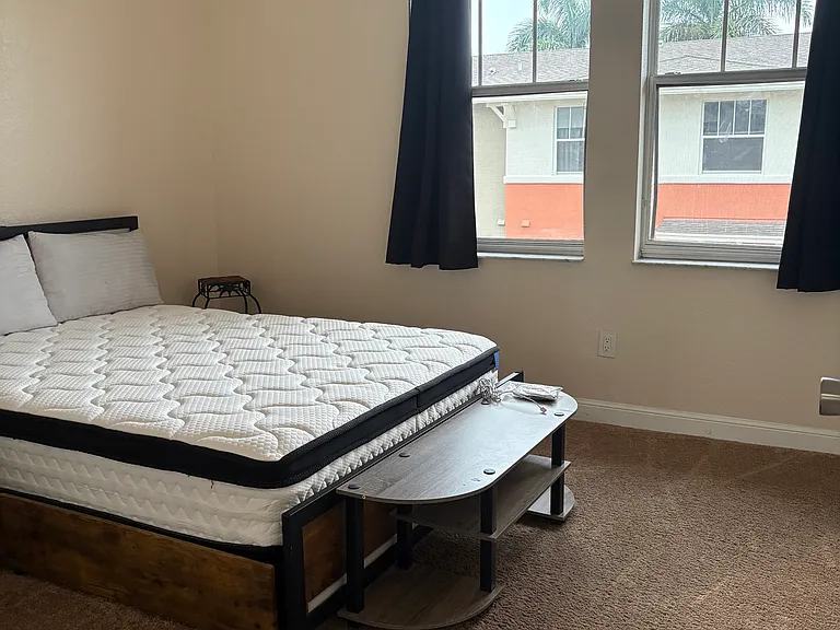 833 Millbrae Ct #4 — Photo 13