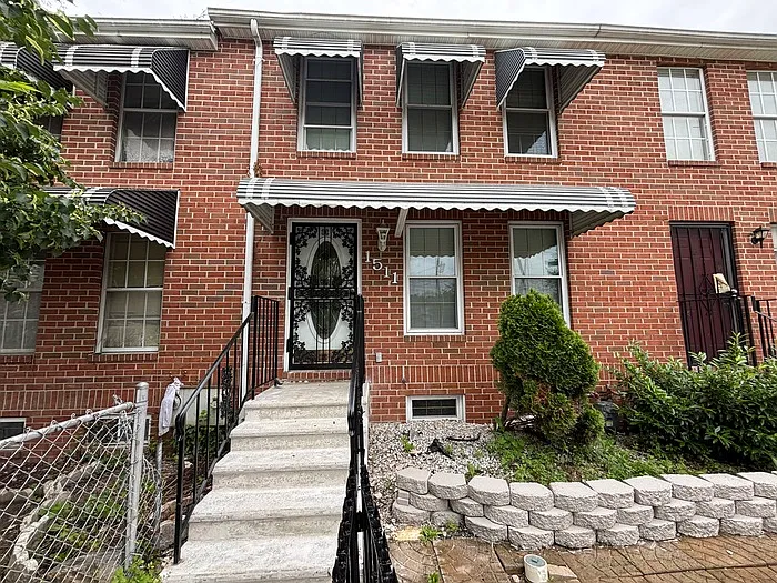 3 bed, 3.0 bath, $2,800 — Photo 1