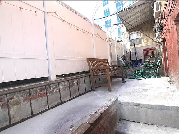 5th image of 457 Keap St #1L