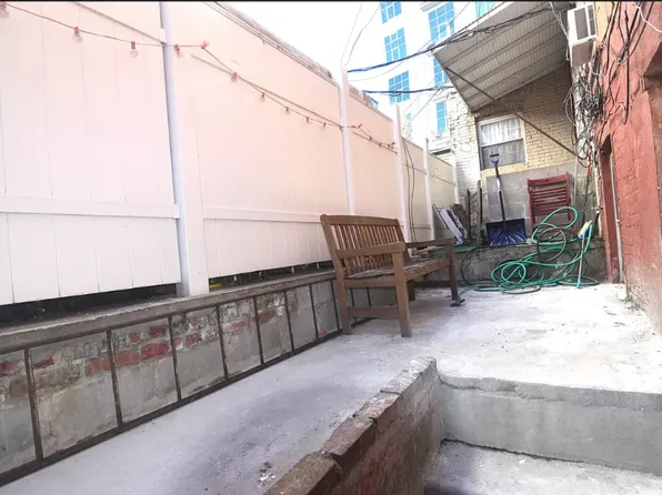 457 Keap Street image 5 of 6