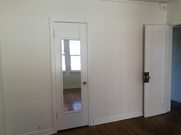 4th image of 1426 Portia St #1/2