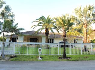 5941 SW 136th St, Pinecrest, FL 33156