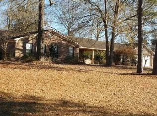44 Twin Oaks Dr, Waynesboro, MS 39367