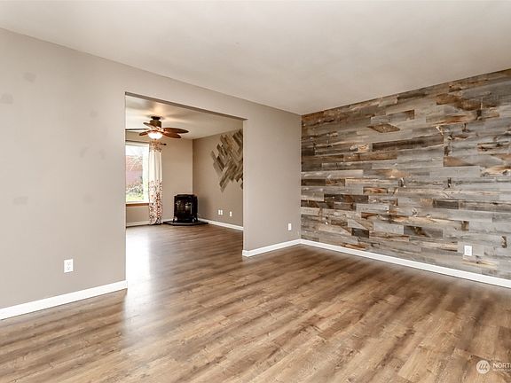 5th image of 3250 NW Northlake Way