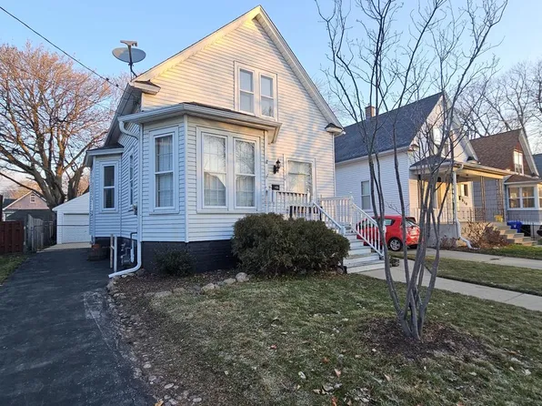 914 70th STREET, Kenosha, WI 53143