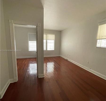 4th image of 1027 Pennsylvania Ave APT 104