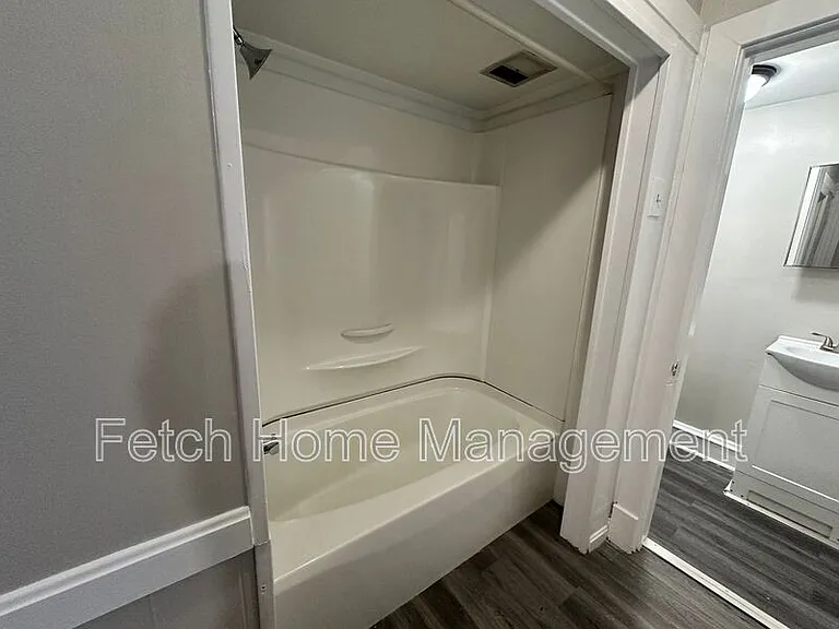 832 N 5th St #1 — Photo 20