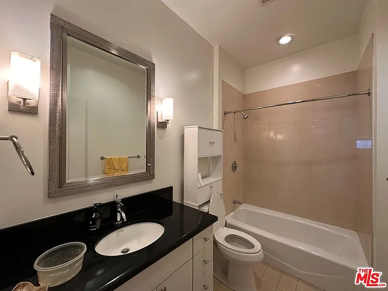 3810 Wilshire Blvd #1801 — Photo 12