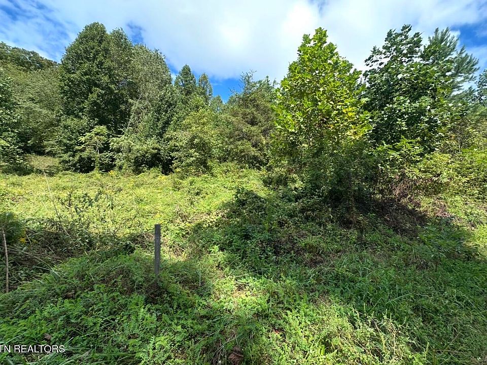 1st image of Hubbard Springs Rd