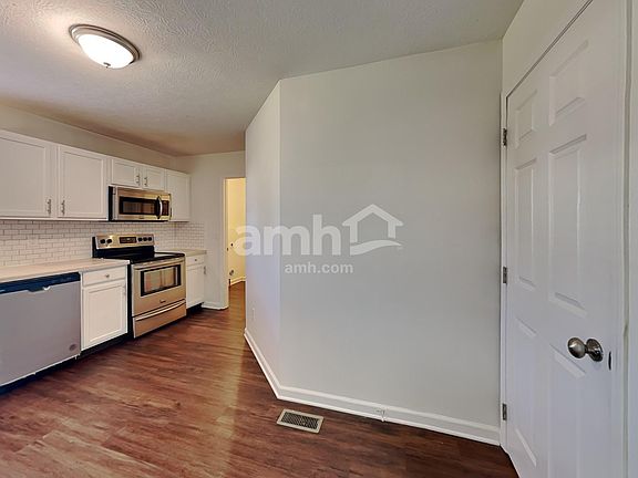 4th image of 2021 Belmont Dr