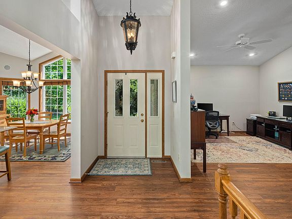 4th image of 12755 Falcon Ct
