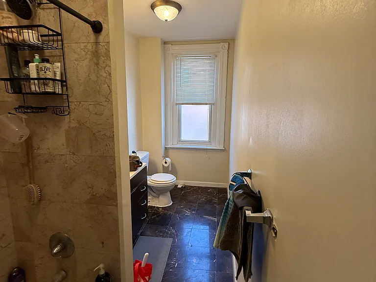 438 N 34th St #2F — Photo 9