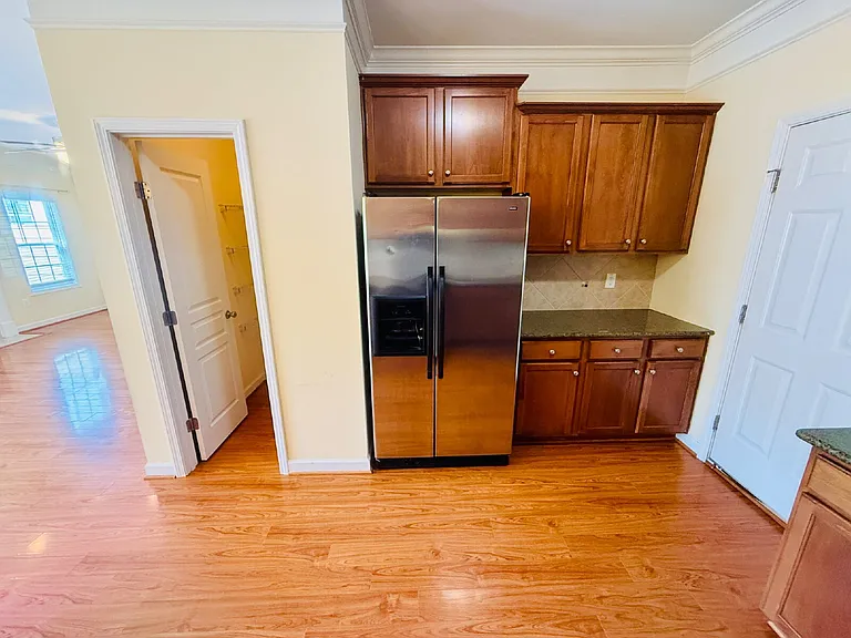 1308 Braybrooke Pl — Photo 38