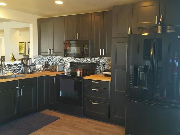 Newly Remodeled Kitchen