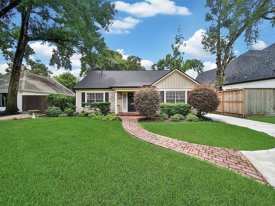 1st image of 1583 Sue Barnett Dr