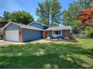 5534 Edgewood Dr, Lorain, OH