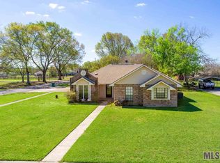 3674 Ash St, Zachary, LA 70791