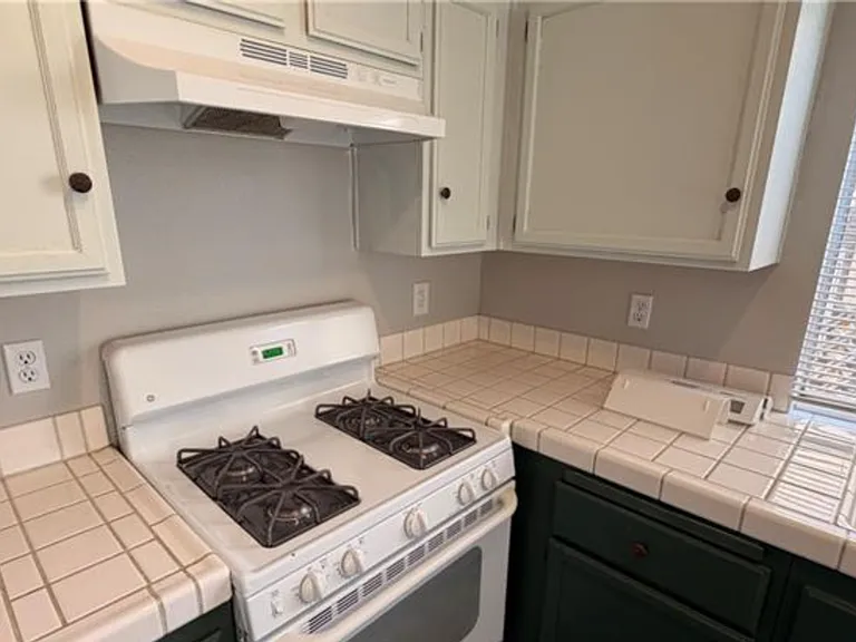 7220 Paradise Bay Dr — Photo 18