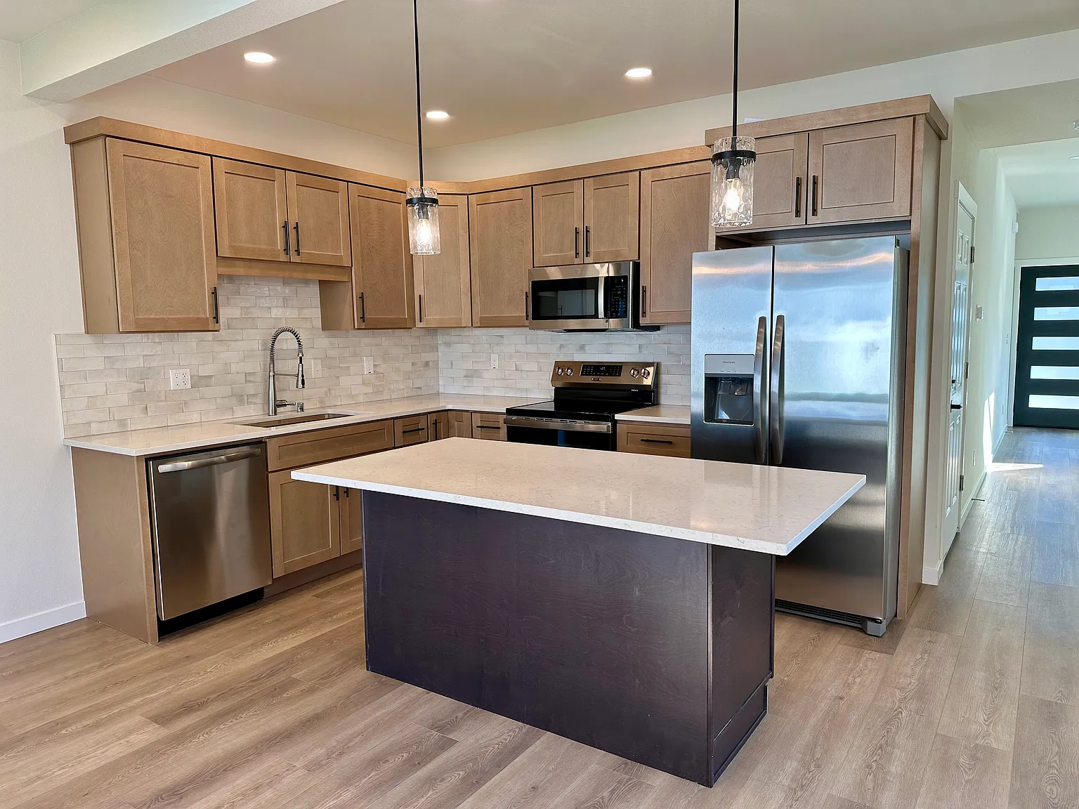 3 bed, 2.5 bath, 1500 sqft, $2,450 — Photo 4