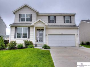 8638 S 164th St, Omaha, NE 68136