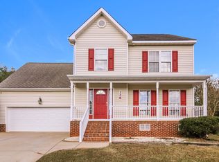 128 Pondfield Ct, Clayton, NC 27527