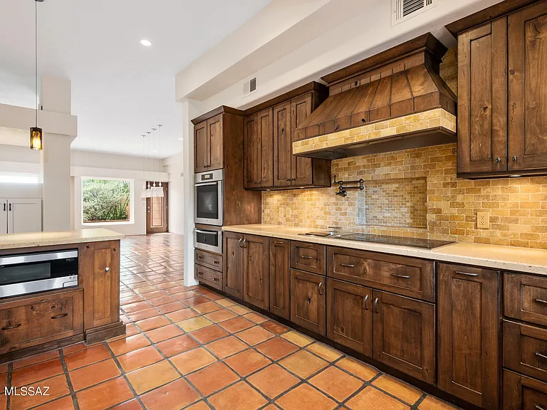 6561 N Avenida De Posada — Photo 16